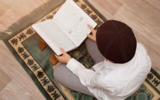 Où trouver des livres pour apprendre à faire une prière islamique ?